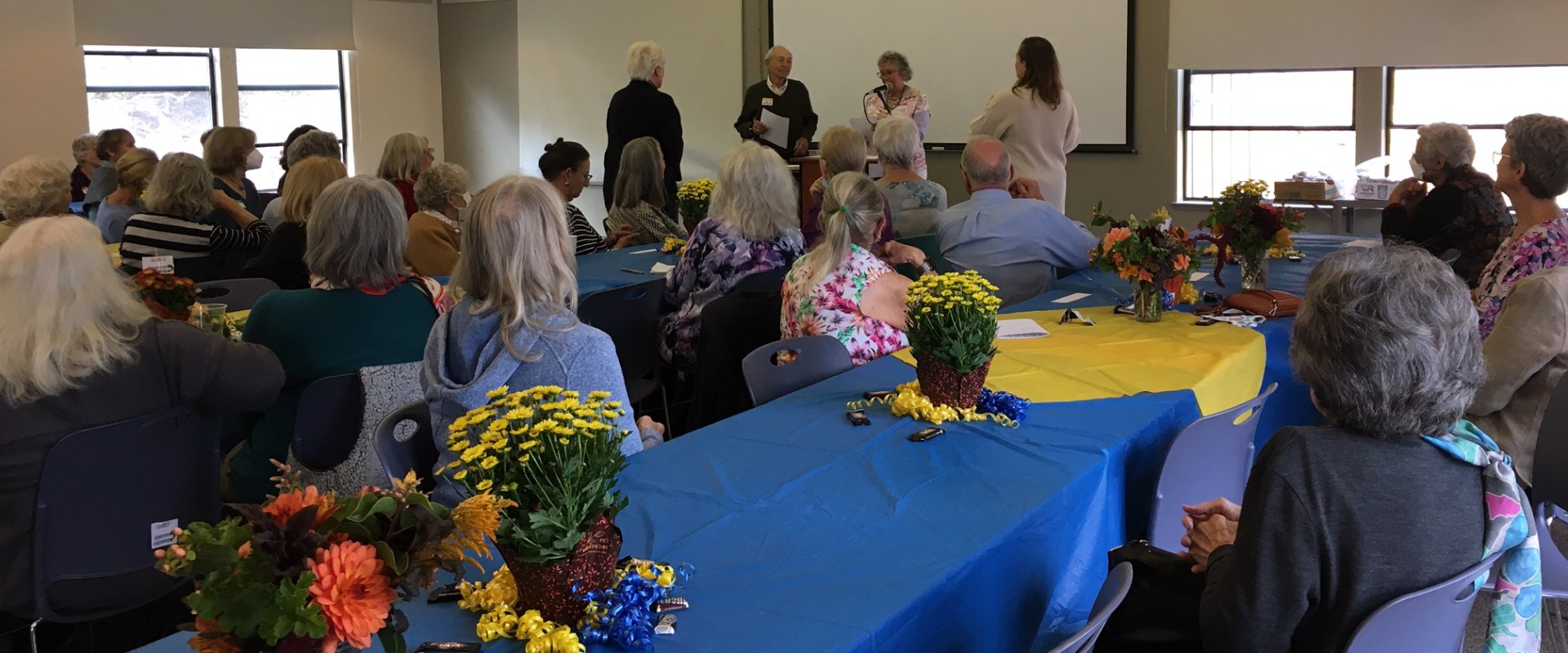 Social Activities for Seniors: A Comprehensive Overview